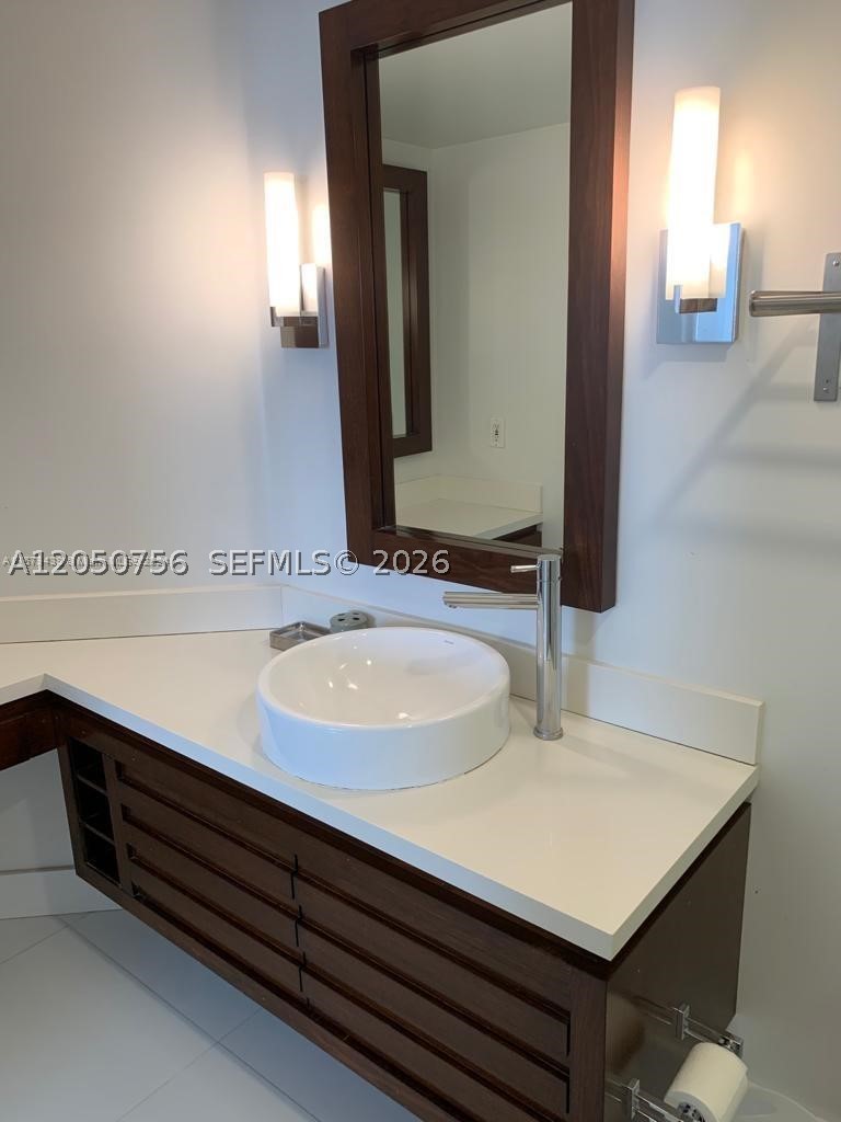 19999 E Country Club Dr #1407, Aventura FL 33180