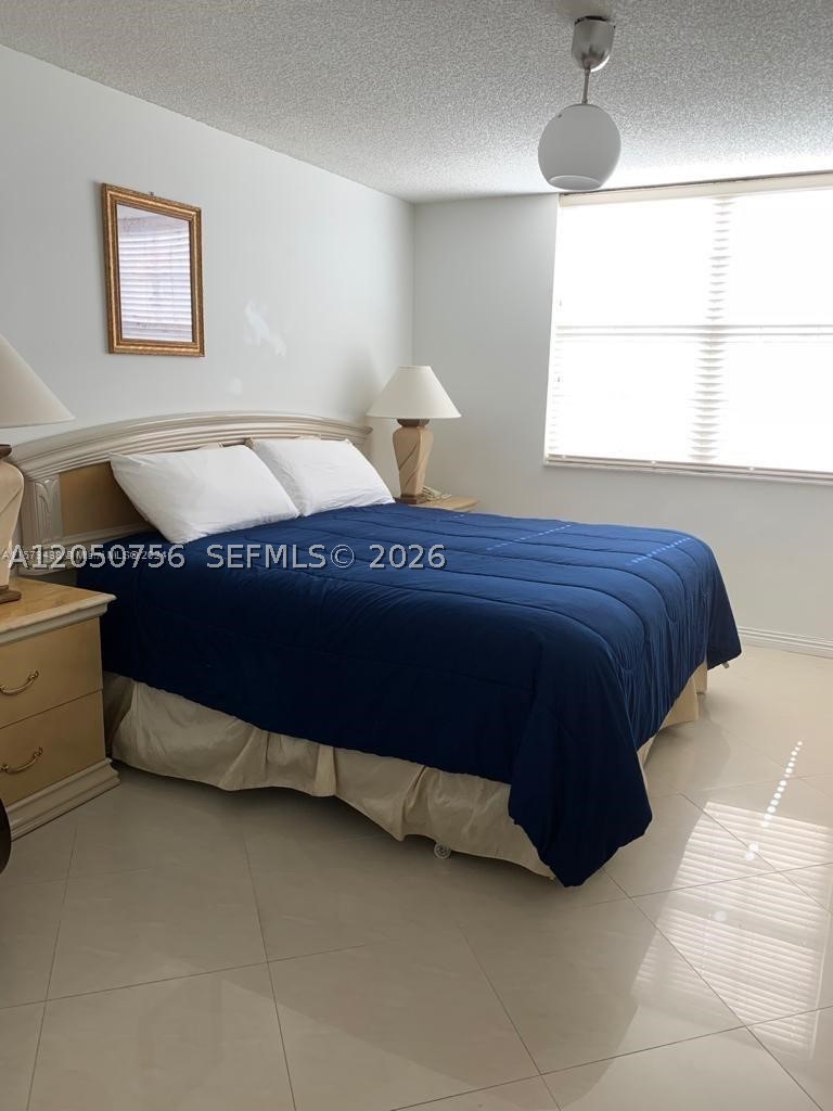19999 E Country Club Dr #1407, Aventura FL 33180