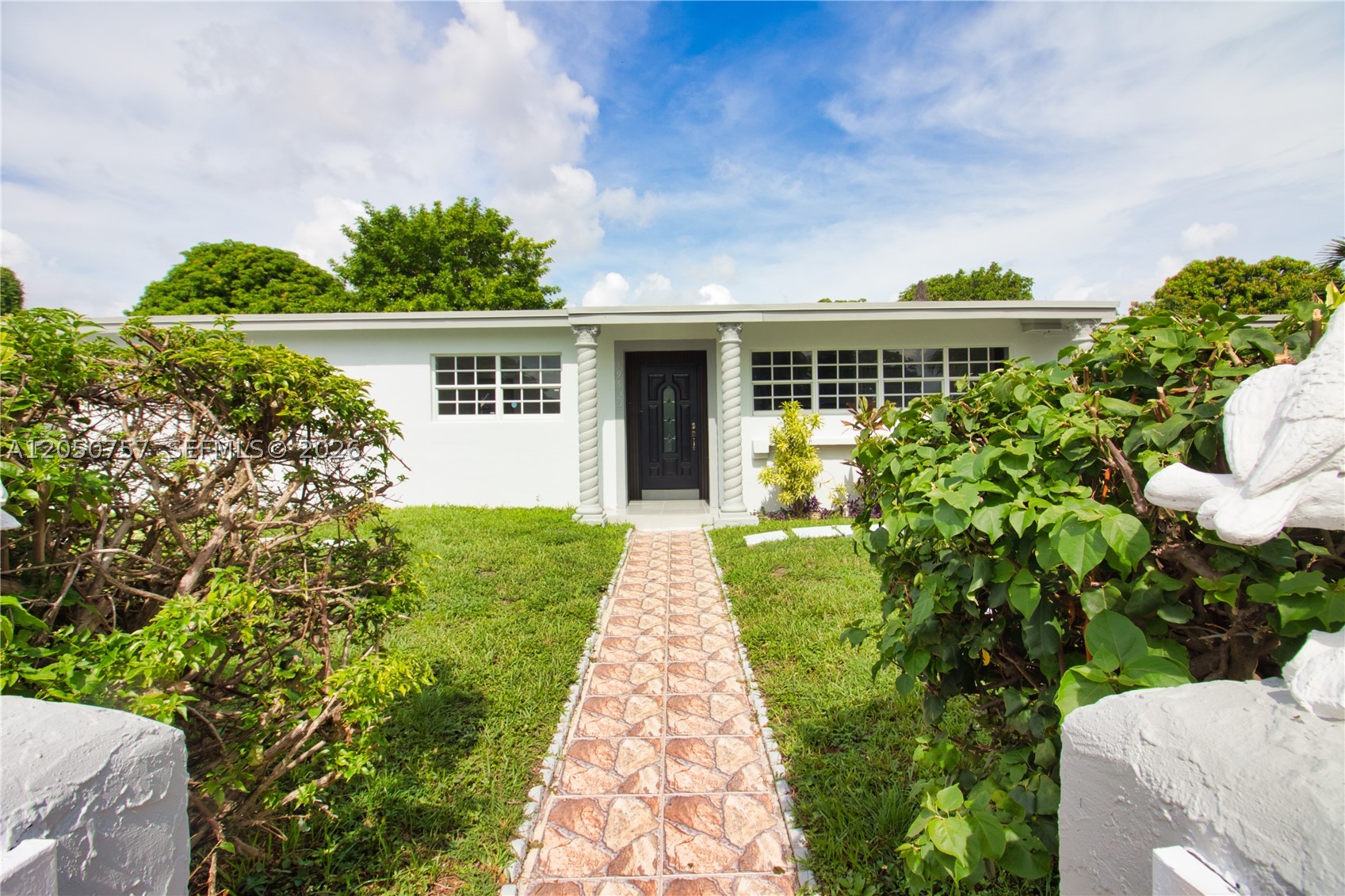 19522 NW 37th Ct, Miami Gardens FL 33055