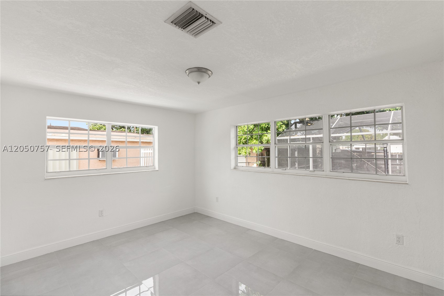 19522 NW 37th Ct, Miami Gardens FL 33055