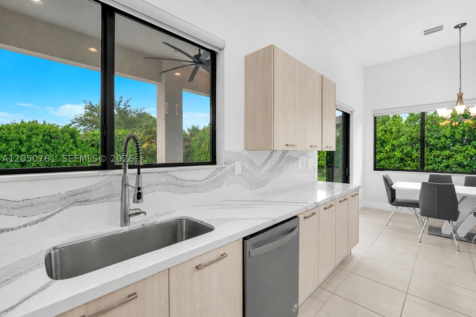 10702 SW 53rd St, Cooper City FL 33328