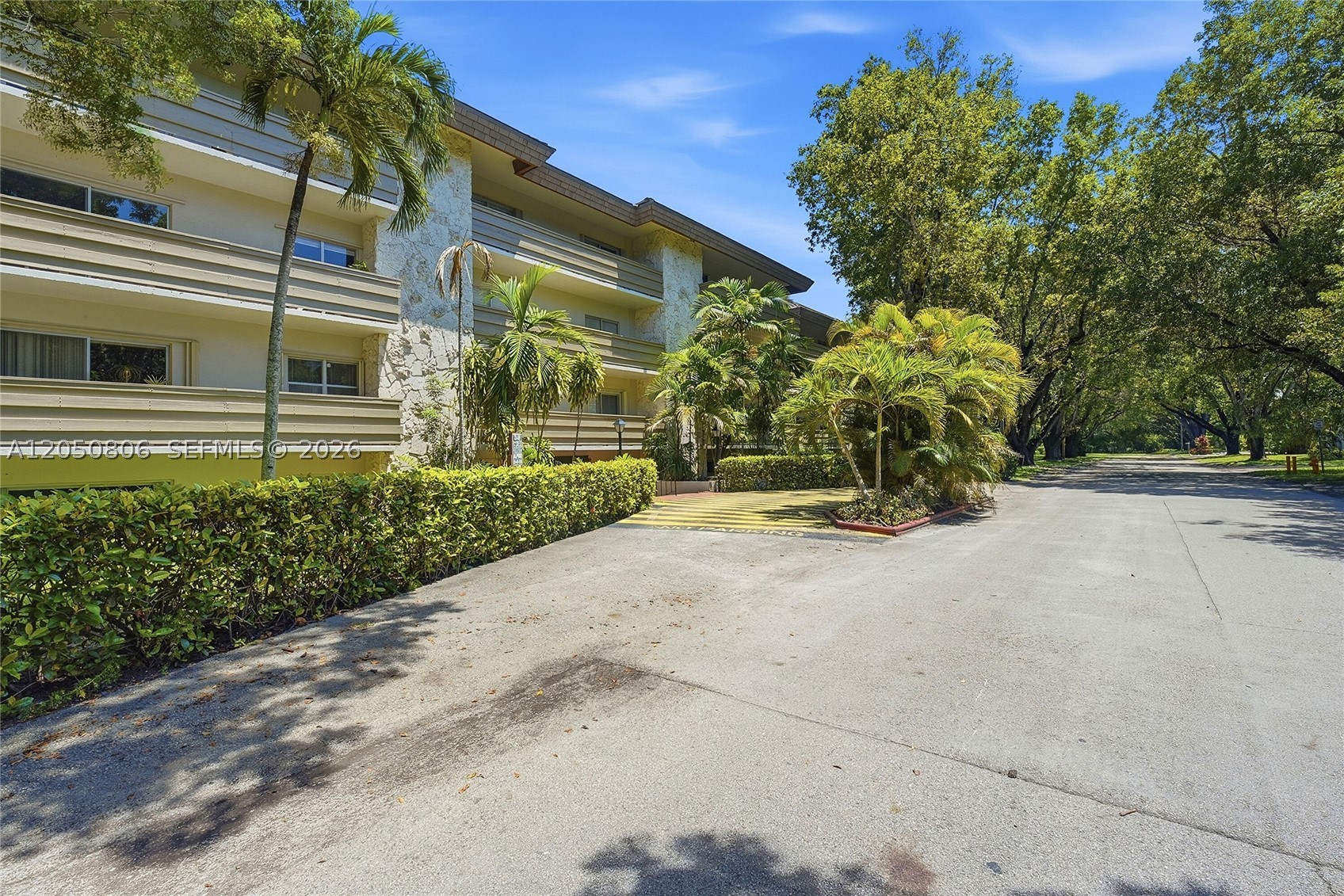 1205 Mariposa Ave #403, Coral Gables FL 33146