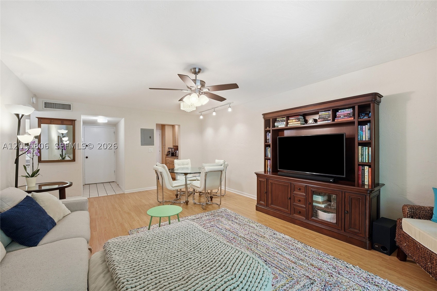1205 Mariposa Ave #403, Coral Gables FL 33146