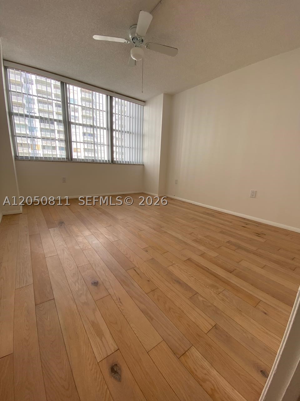 Aventura FL 33160 - A12050811