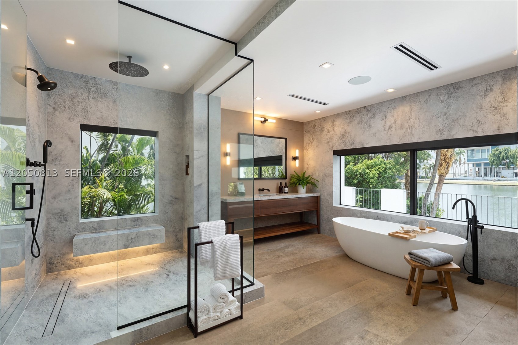 5401 Pine Tree Drive #5401, Miami Beach FL 33140