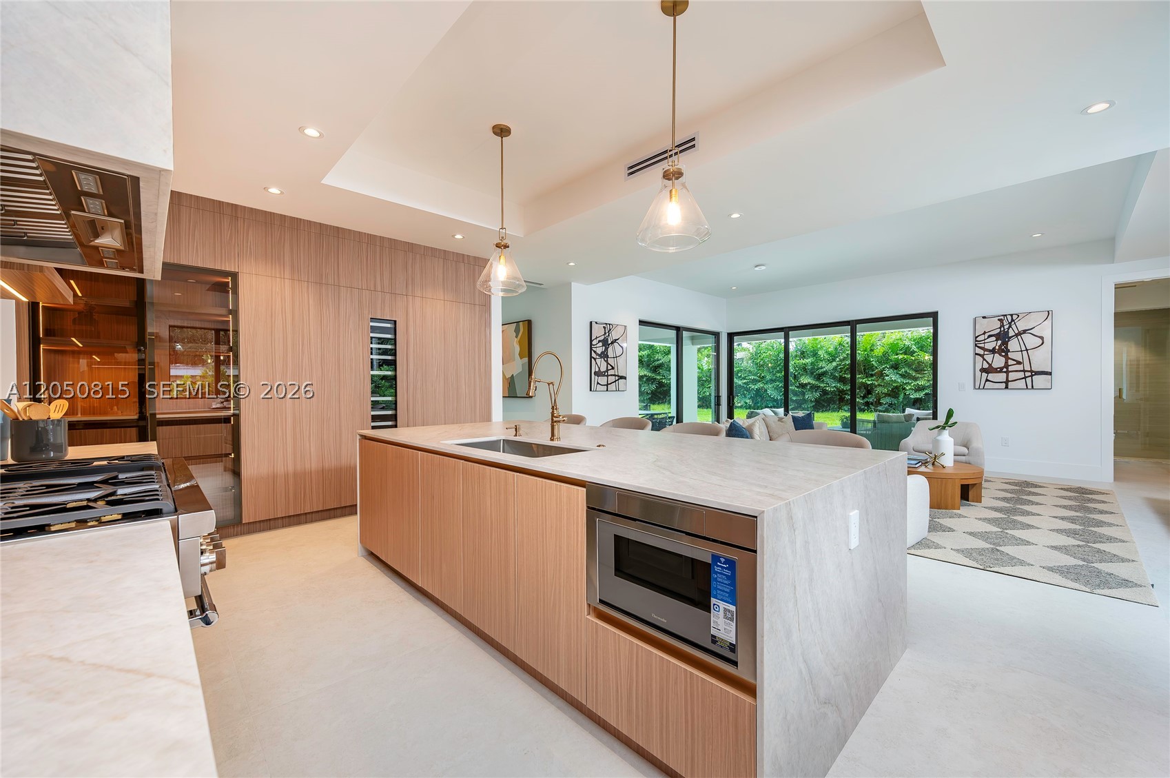 6415 SW 83rd St, Miami FL 33143