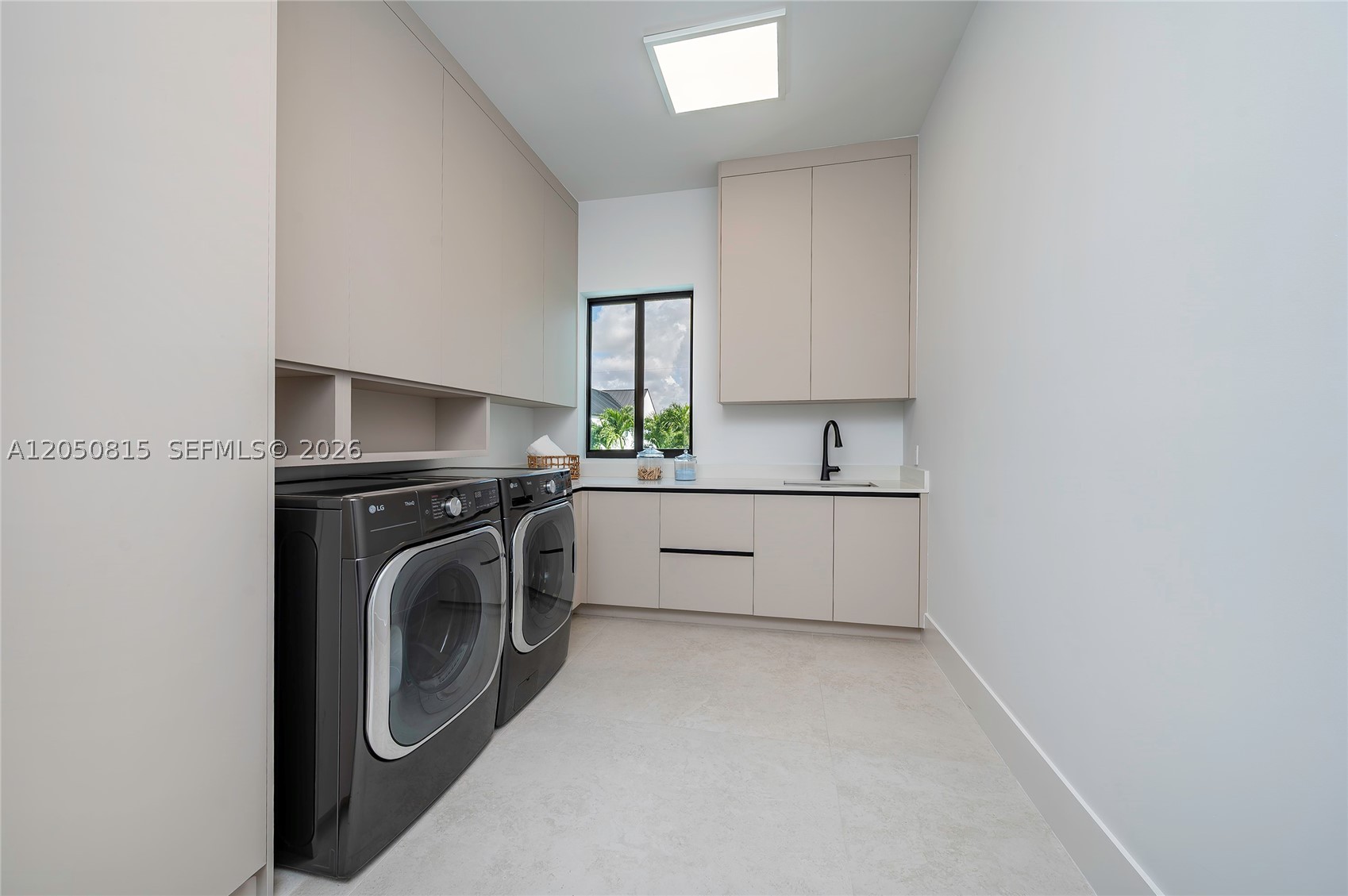 6415 SW 83rd St, Miami FL 33143