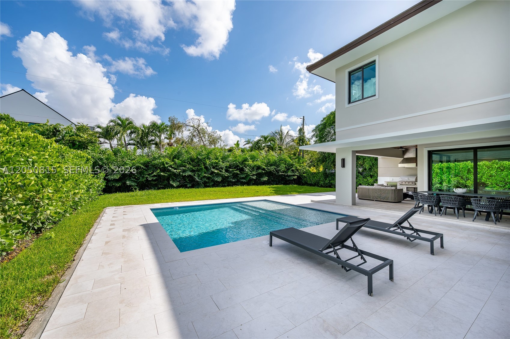 6415 SW 83rd St, Miami FL 33143