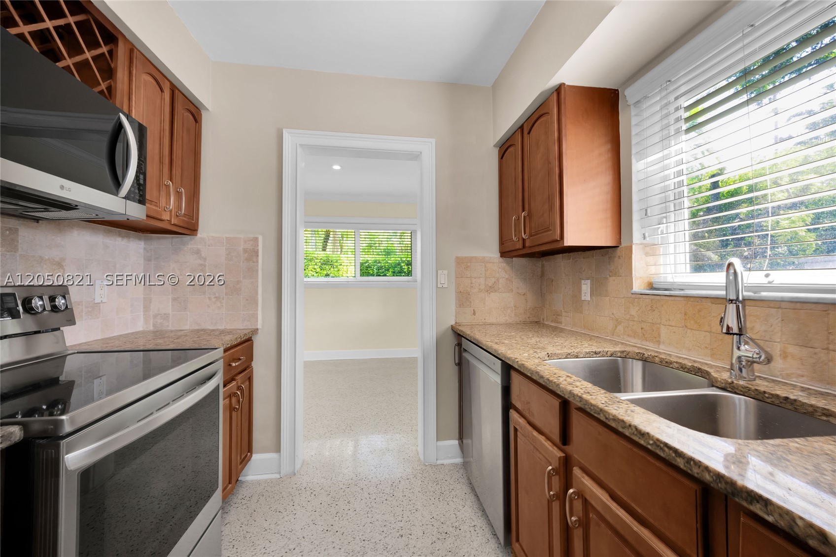 8141 SW 62nd Ct, Miami FL 33143