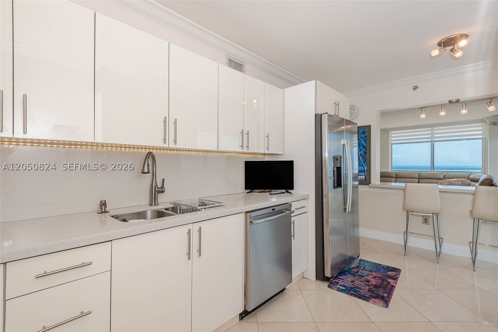8855 Collins Ave #8J, Surfside FL 33154