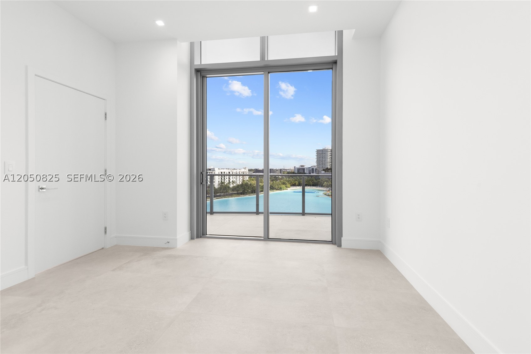 2411 Laguna Cr #606, Miami FL 33181