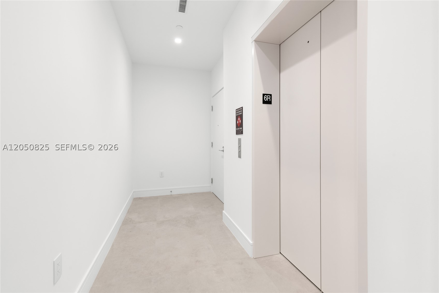 2411 Laguna Cr #606, Miami FL 33181