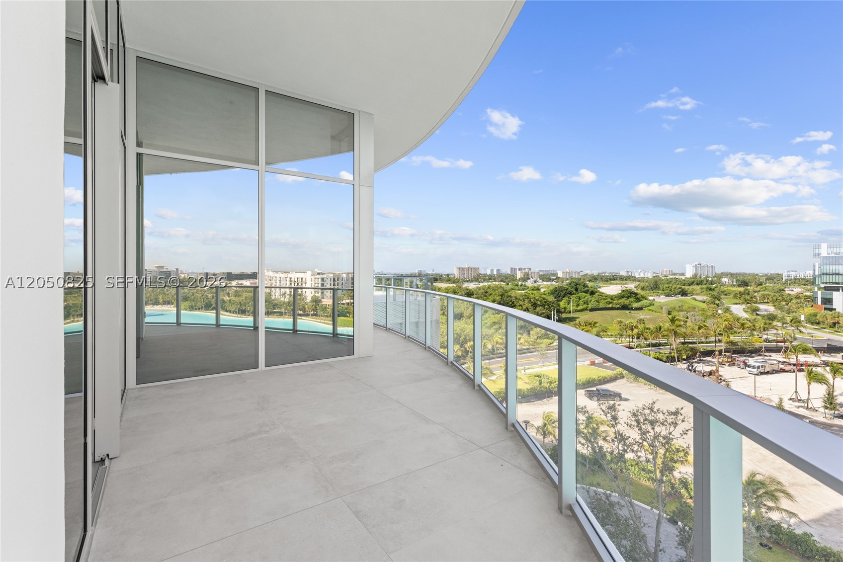 2411 Laguna Cr #606, Miami FL 33181