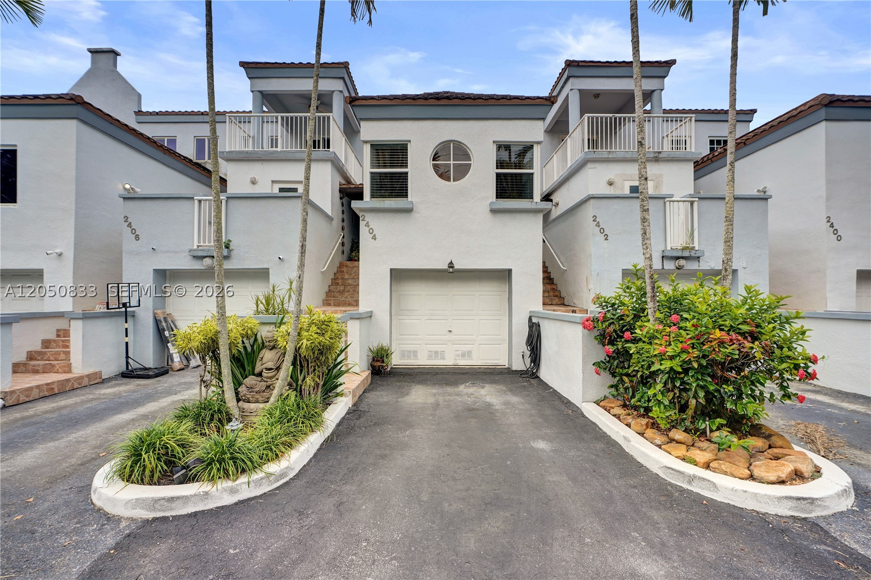 2404 NE 135th St #2404, North Miami FL 33181