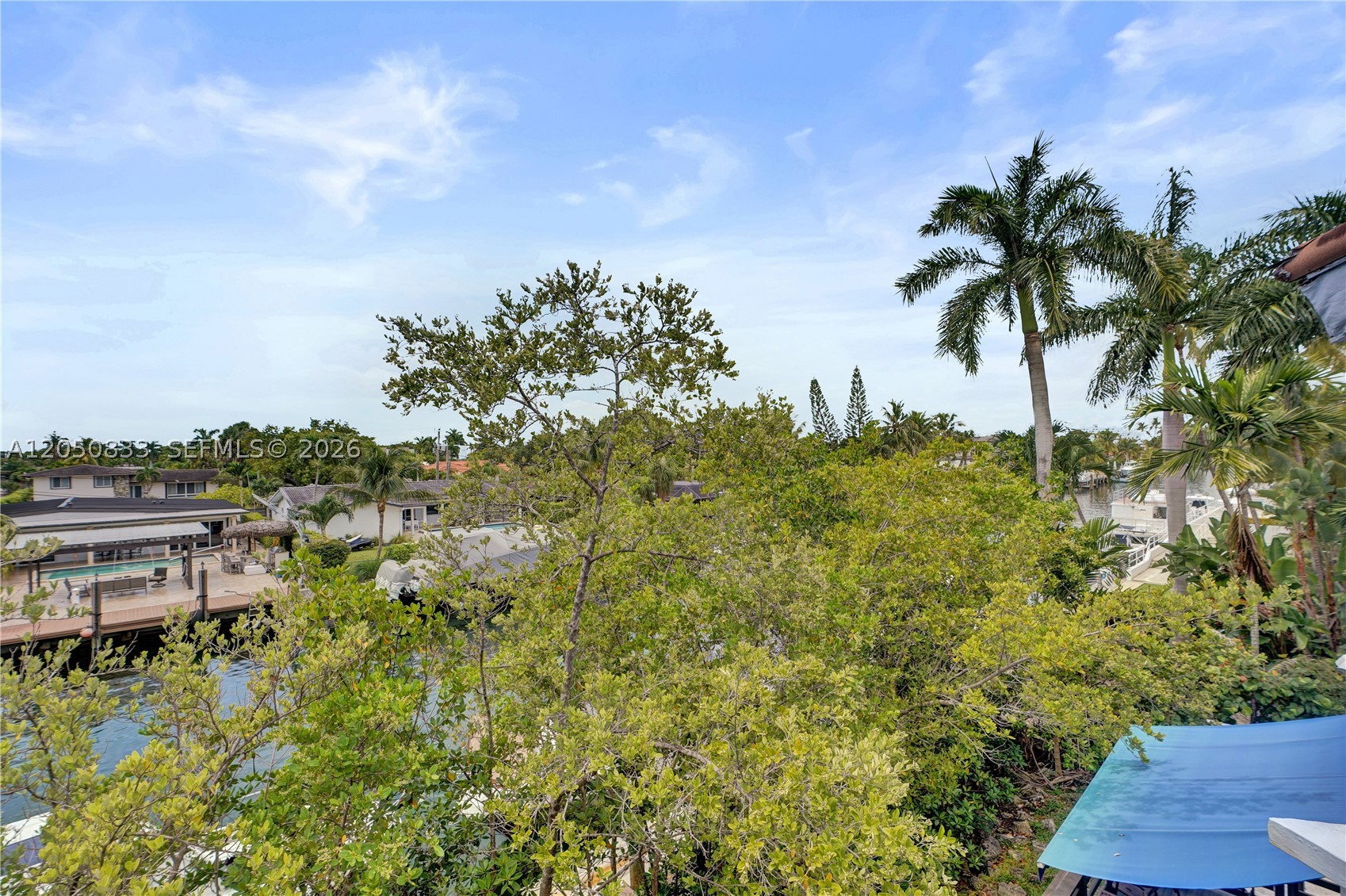 2404 NE 135th St #2404, North Miami FL 33181