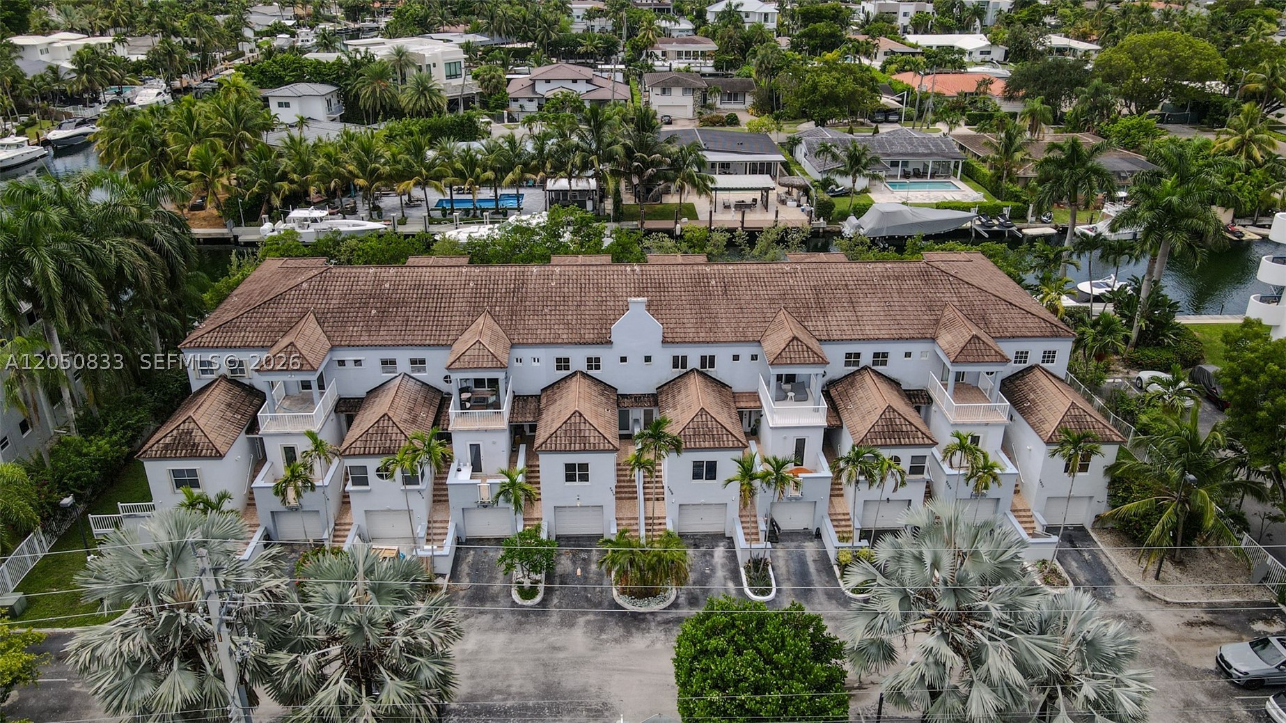 2404 NE 135th St #2404, North Miami FL 33181