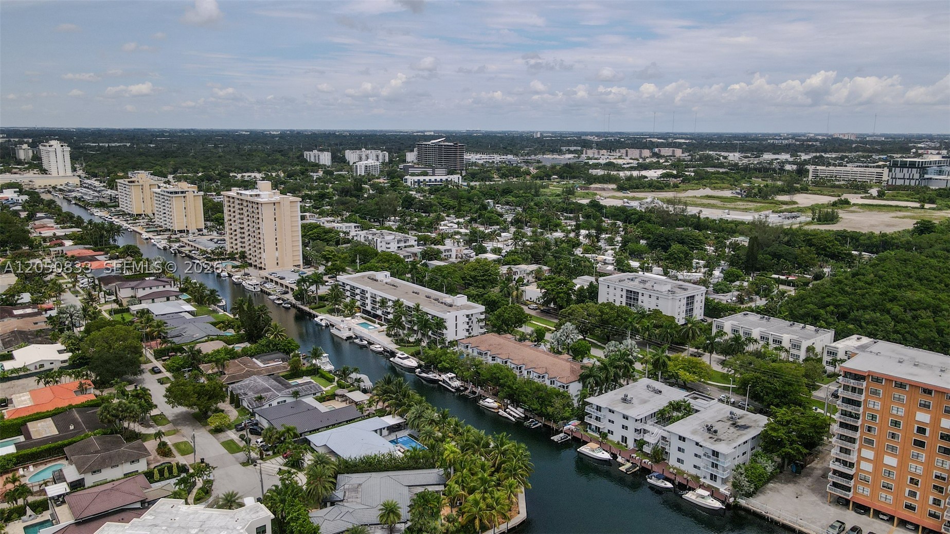 2404 NE 135th St #2404, North Miami FL 33181