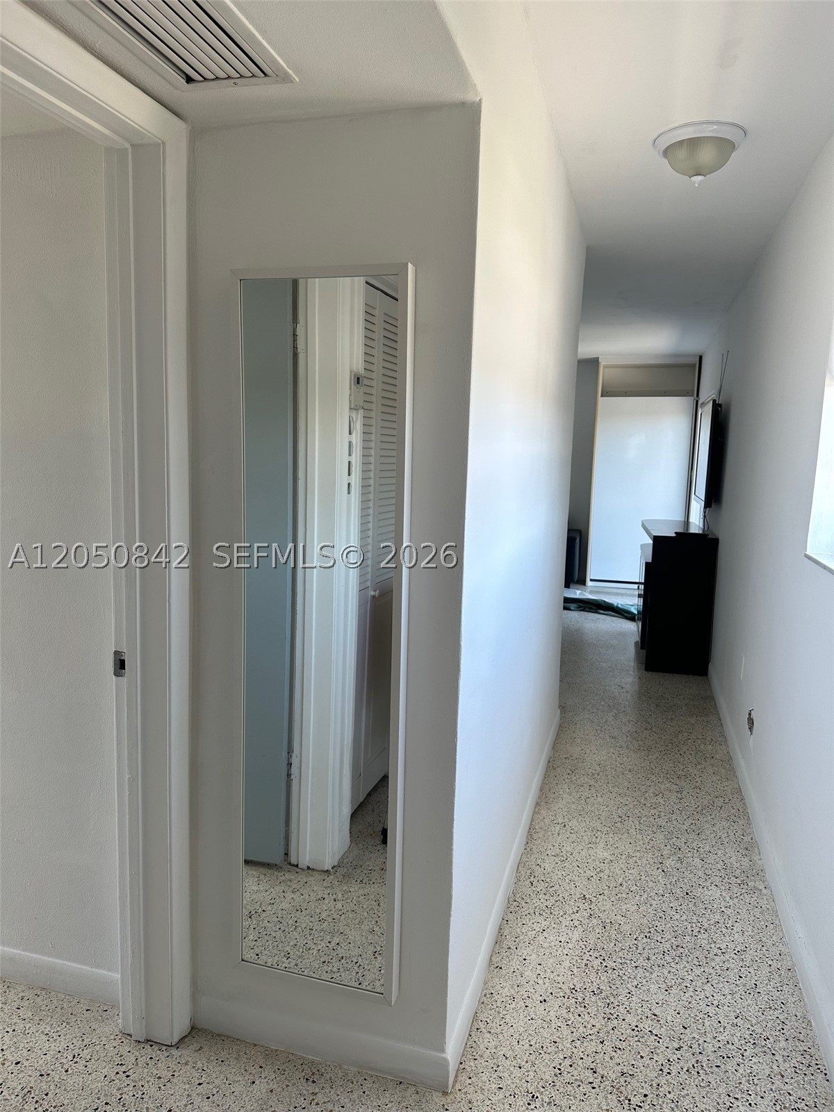 1736 SW 19th St #404, Miami FL 33145