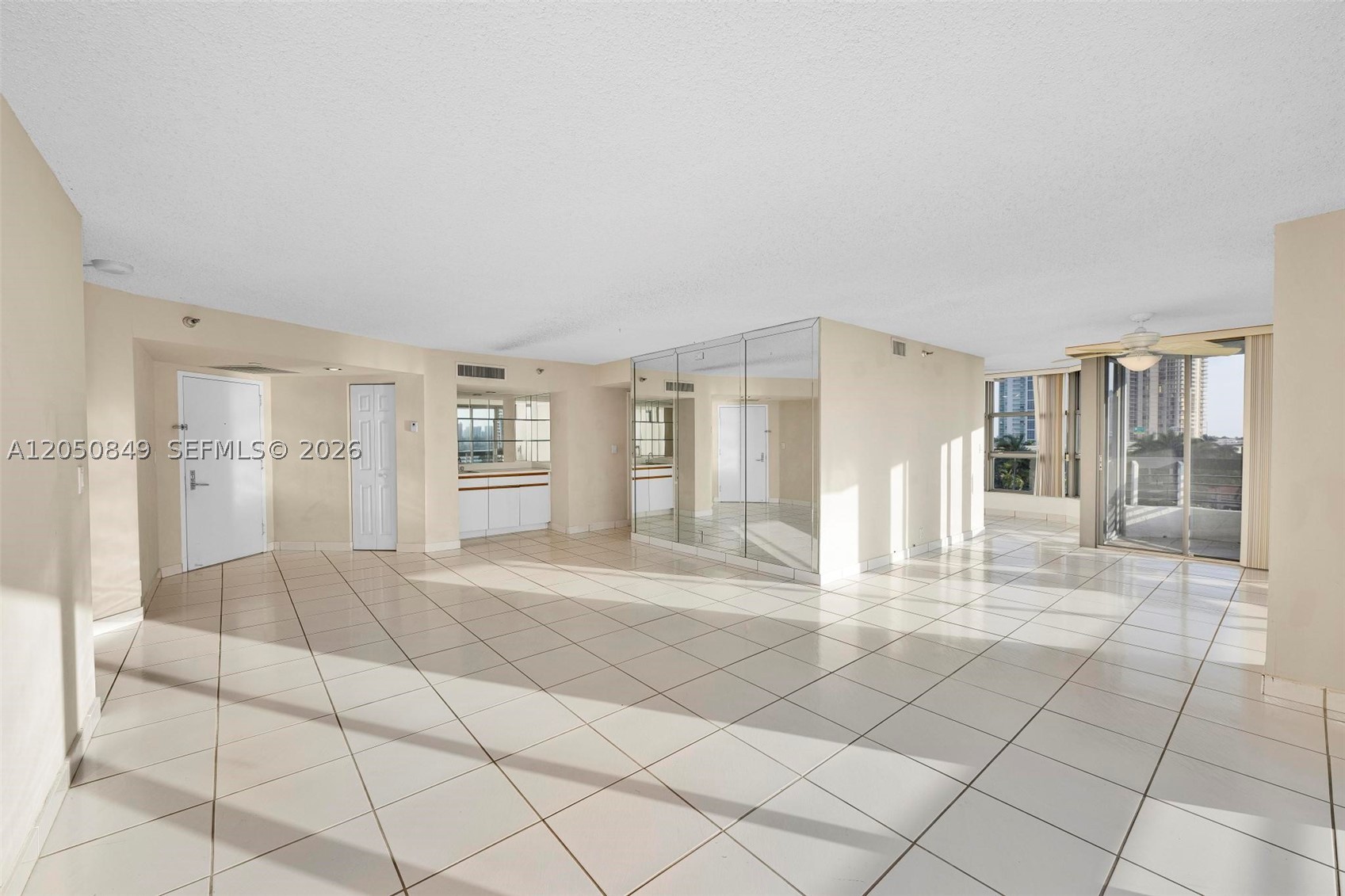 3530 Mystic Pointe Dr #710, Aventura FL 33180