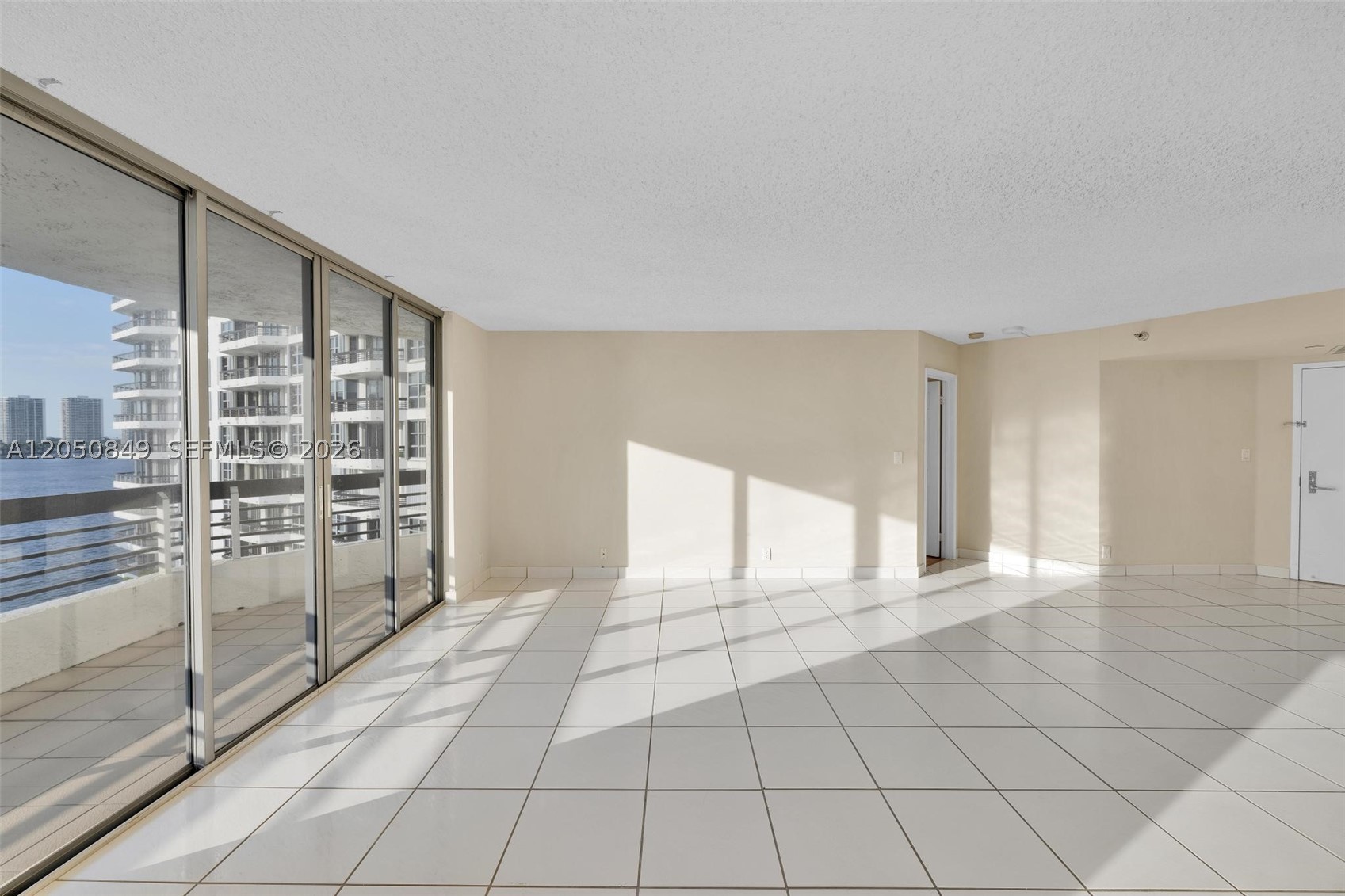 3530 Mystic Pointe Dr #710, Aventura FL 33180