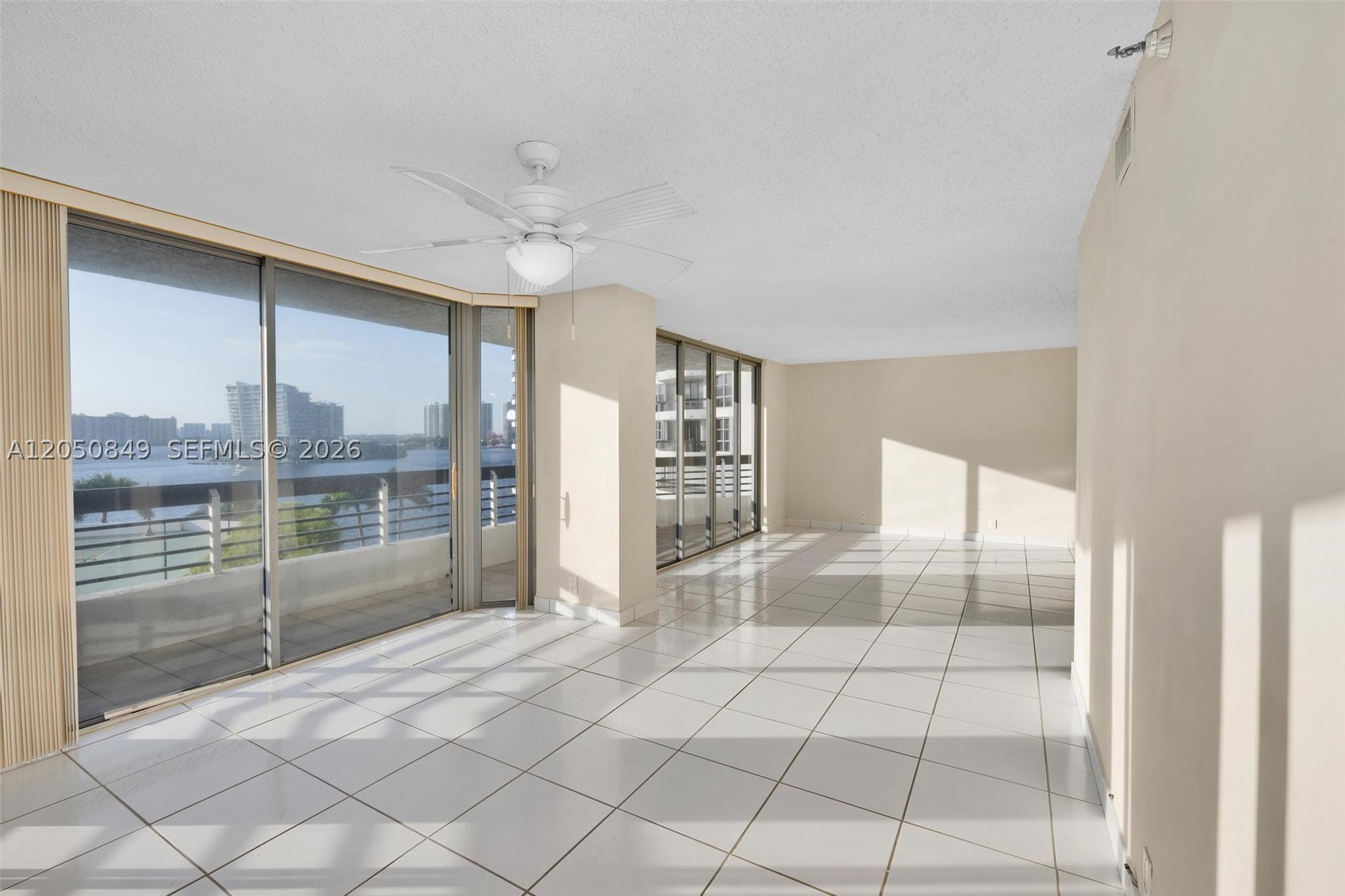 3530 Mystic Pointe Dr #710, Aventura FL 33180