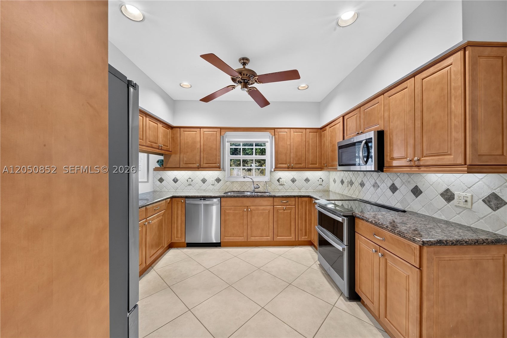 4820 Campo Sano Ct, Coral Gables FL 33146