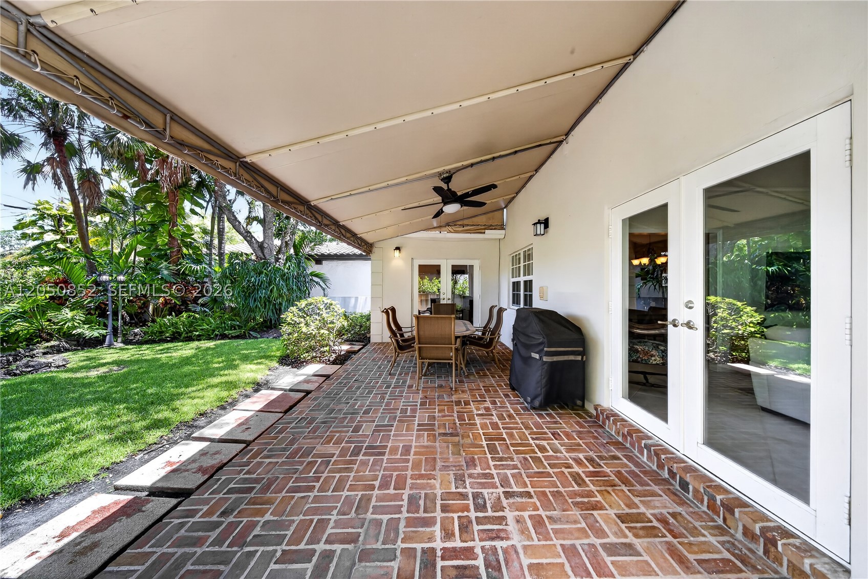 4820 Campo Sano Ct, Coral Gables FL 33146