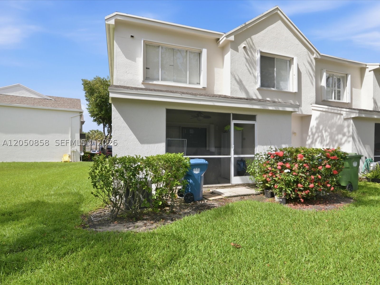 21 Simonton Cir, Weston FL 33326