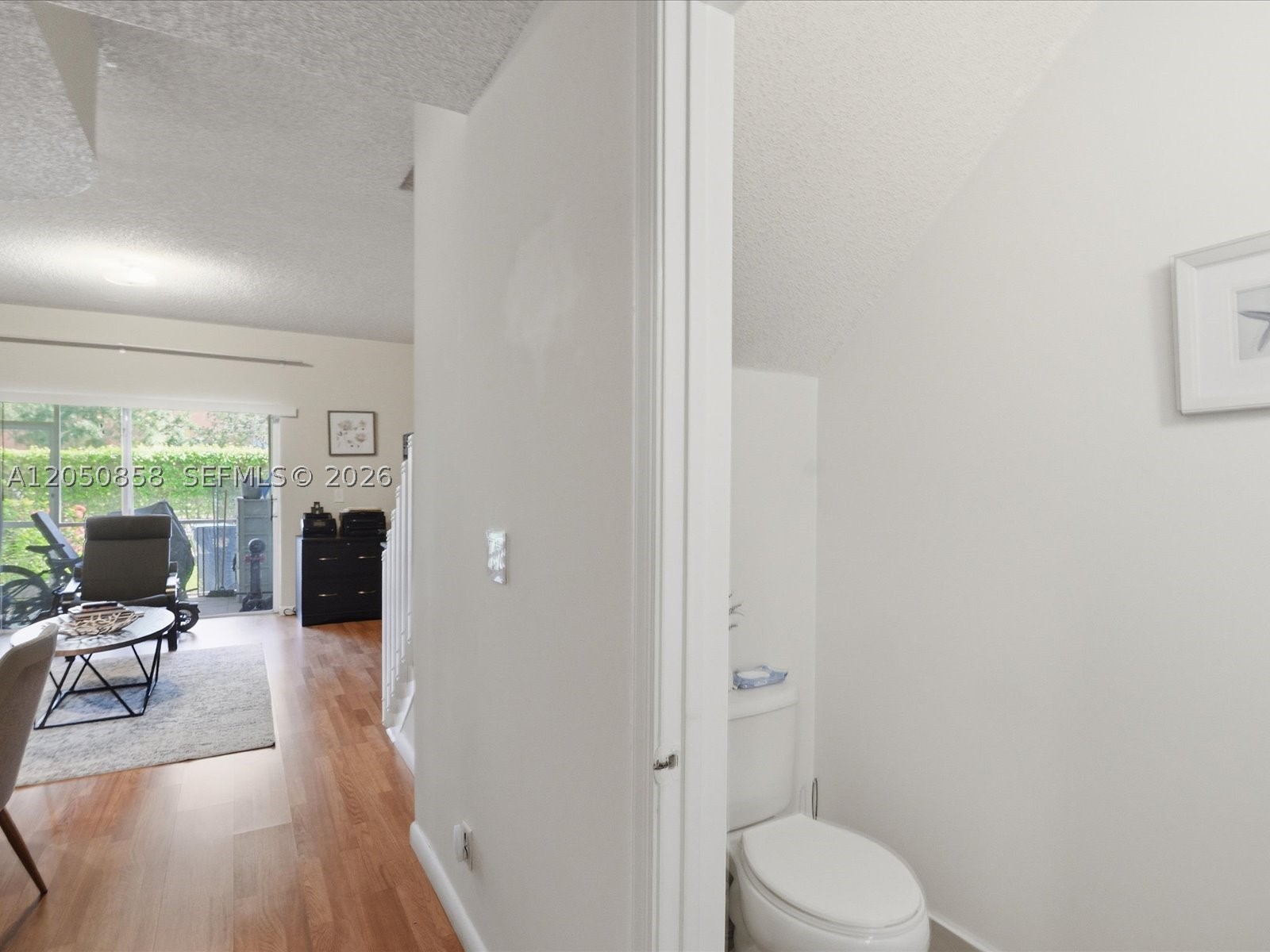 21 Simonton Cir, Weston FL 33326