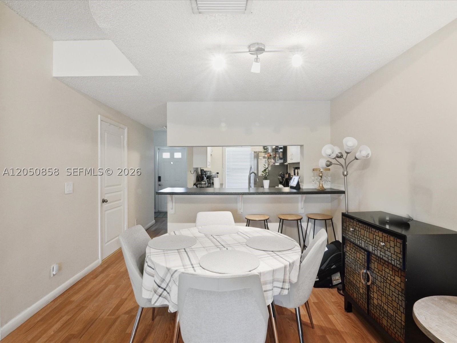 21 Simonton Cir, Weston FL 33326