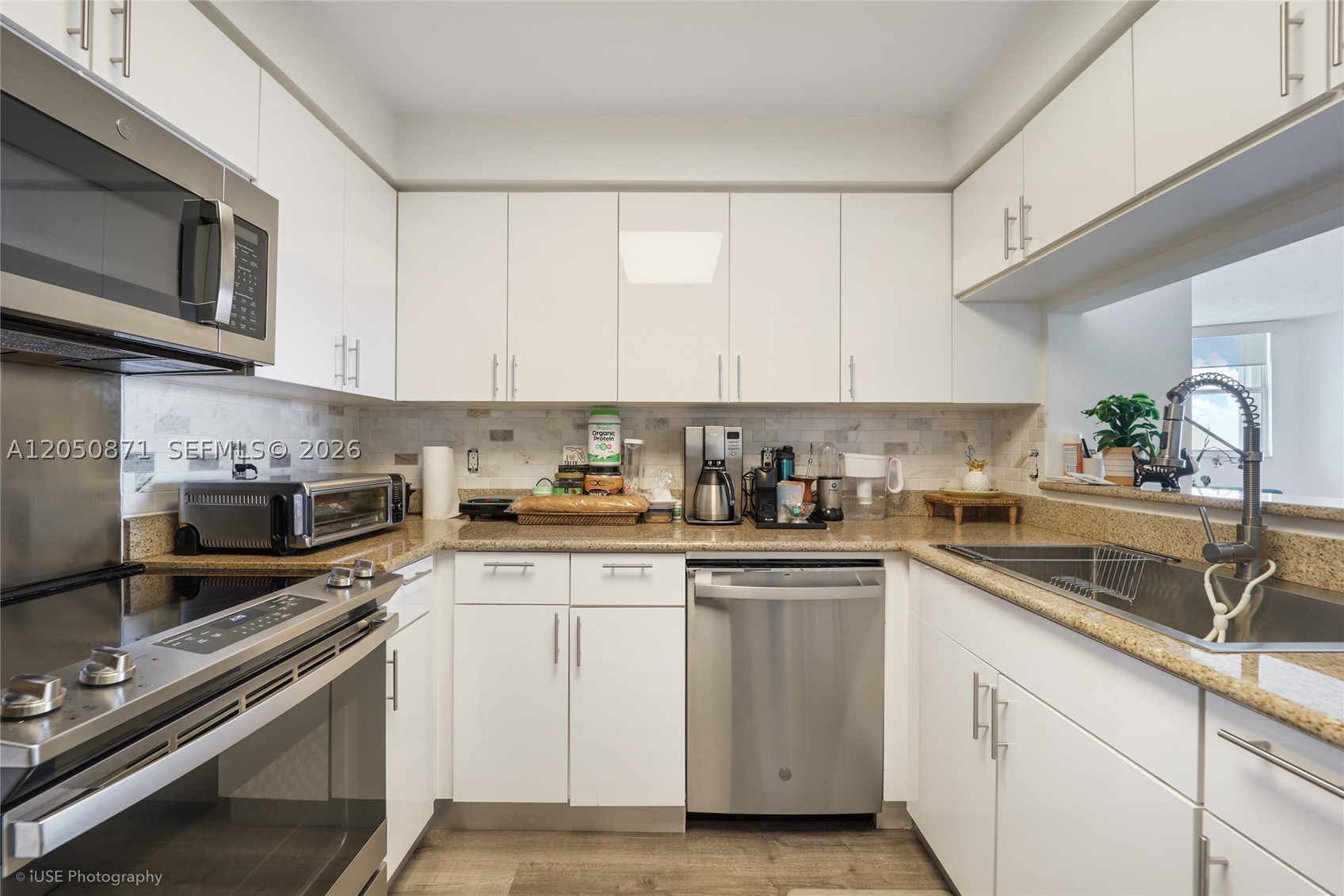 2475 Brickell Ave #1107, Miami FL 33129