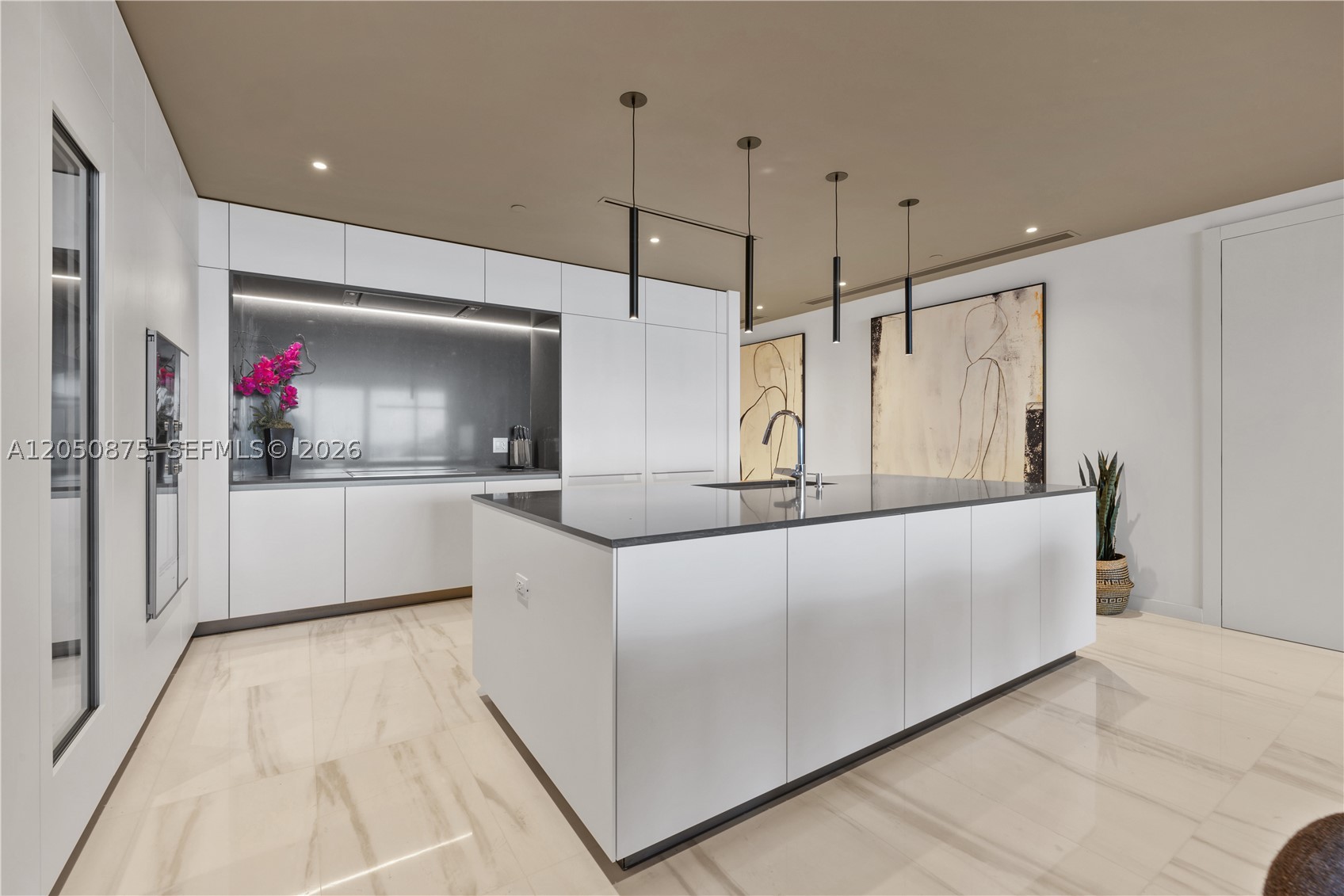 300 Biscayne Blvd Way #3104, Miami FL 33131