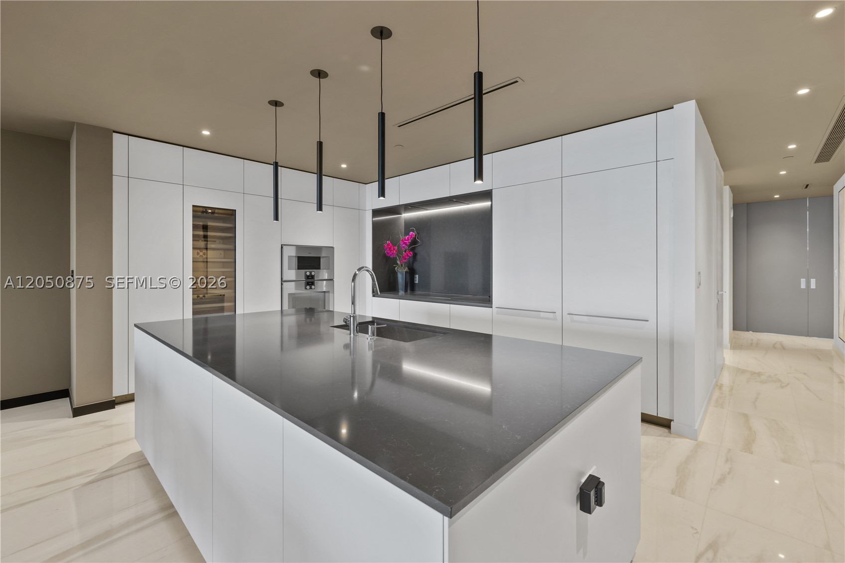 300 Biscayne Blvd Way #3104, Miami FL 33131