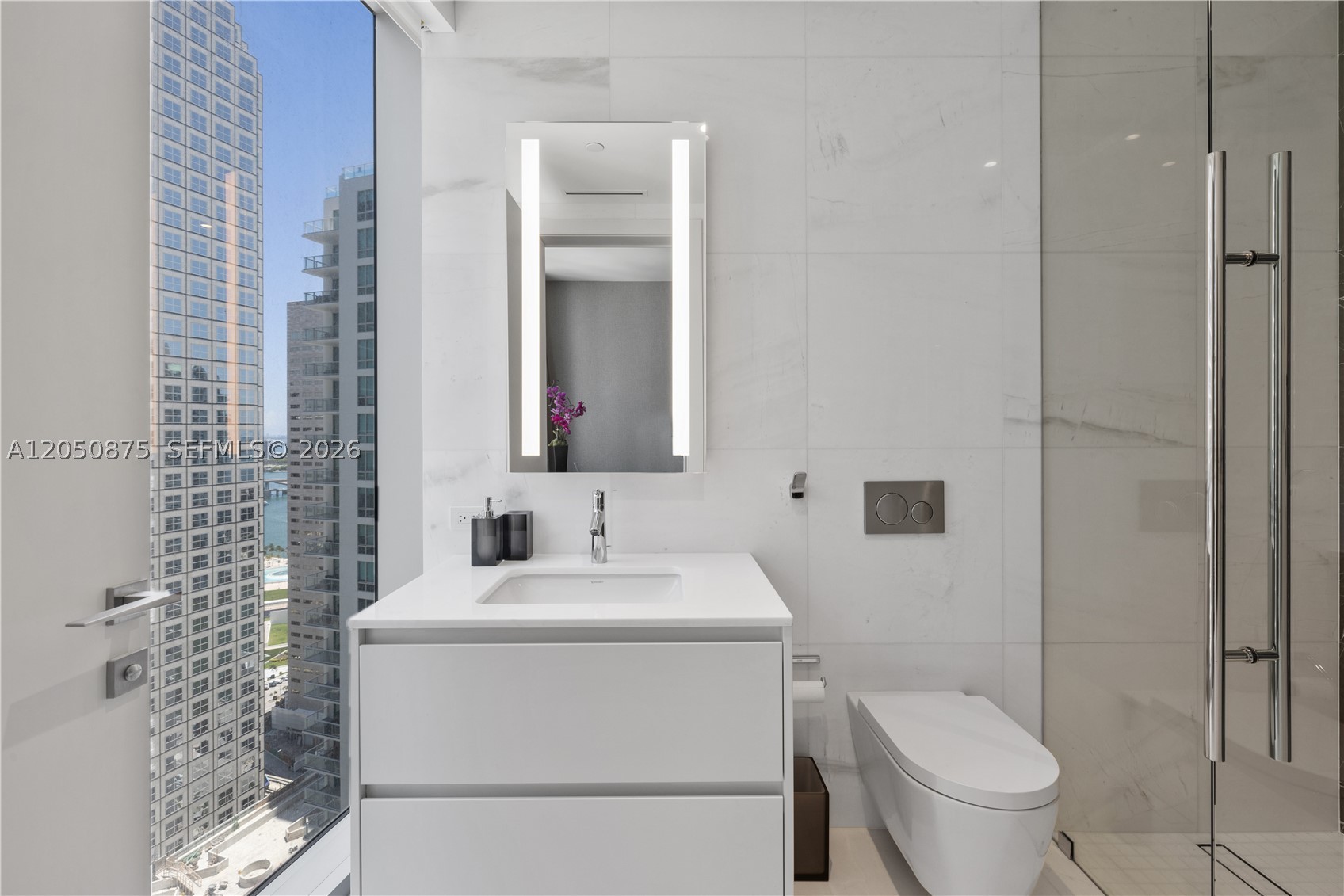 300 Biscayne Blvd Way #3104, Miami FL 33131