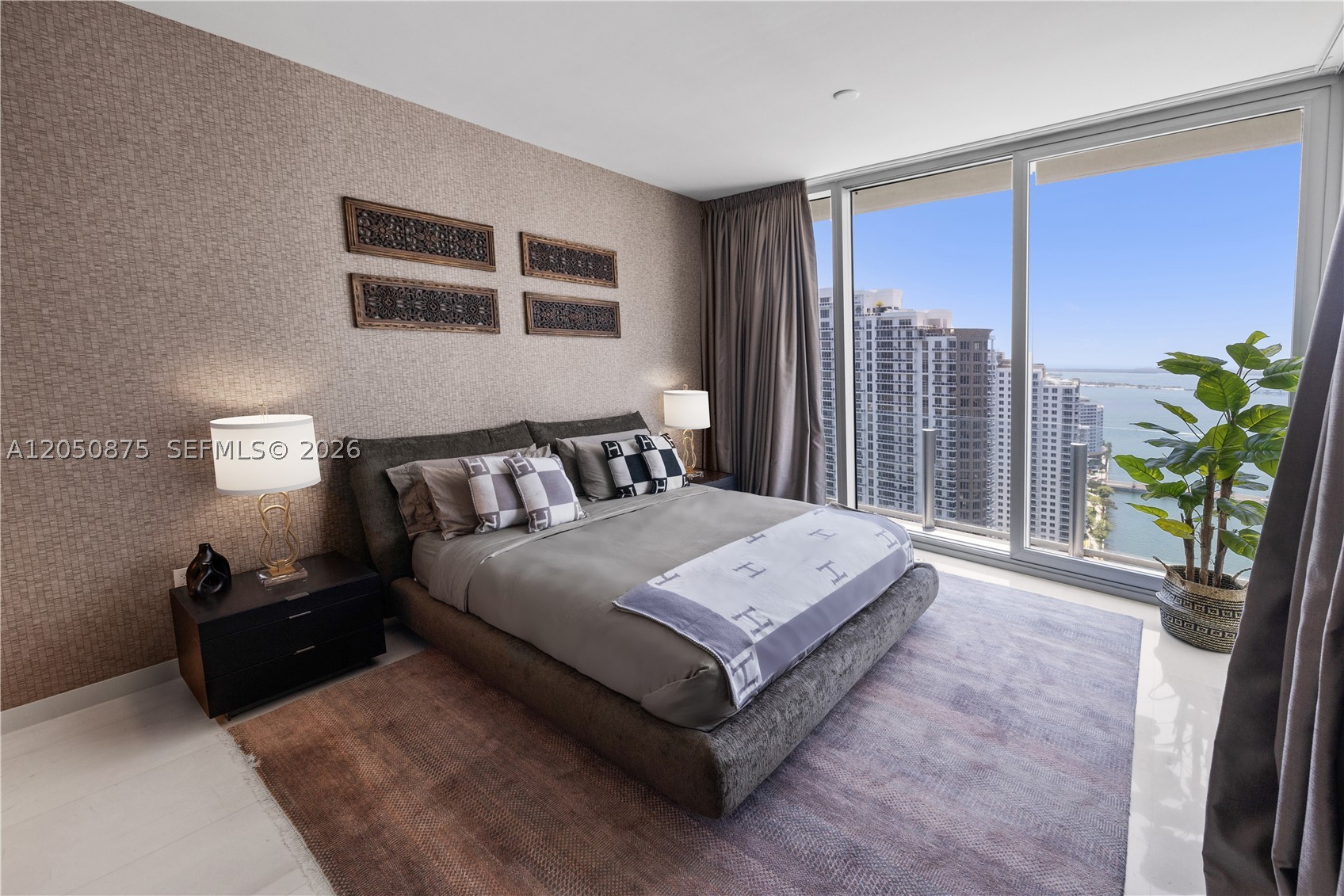 300 Biscayne Blvd Way #3104, Miami FL 33131