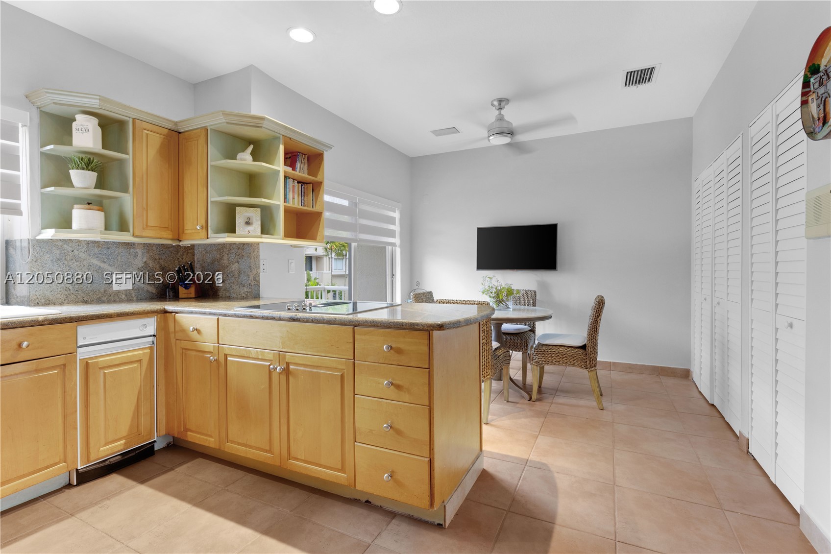 21399 Marina Cove Cir #M-15, Aventura FL 33180