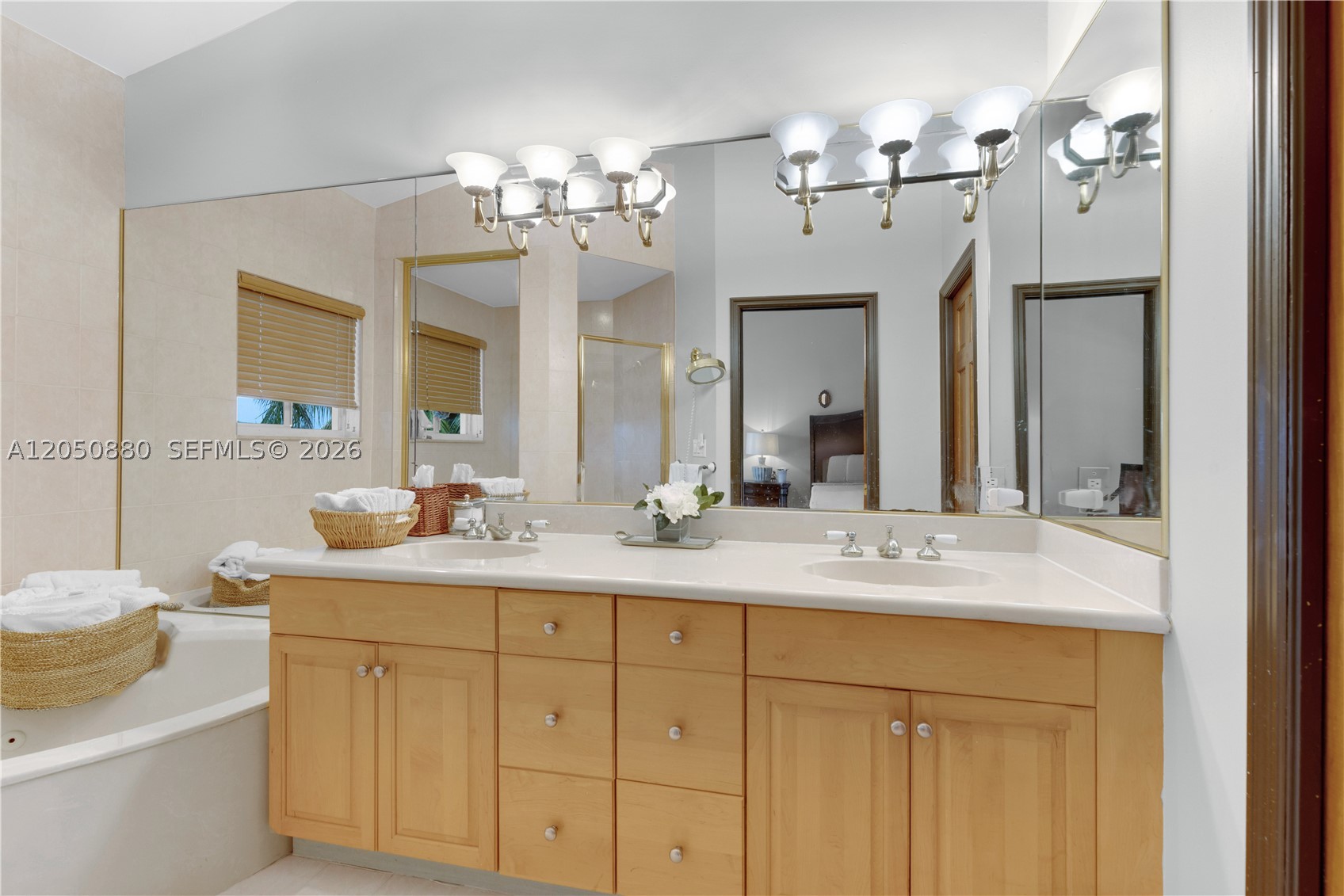 21399 Marina Cove Cir #M-15, Aventura FL 33180