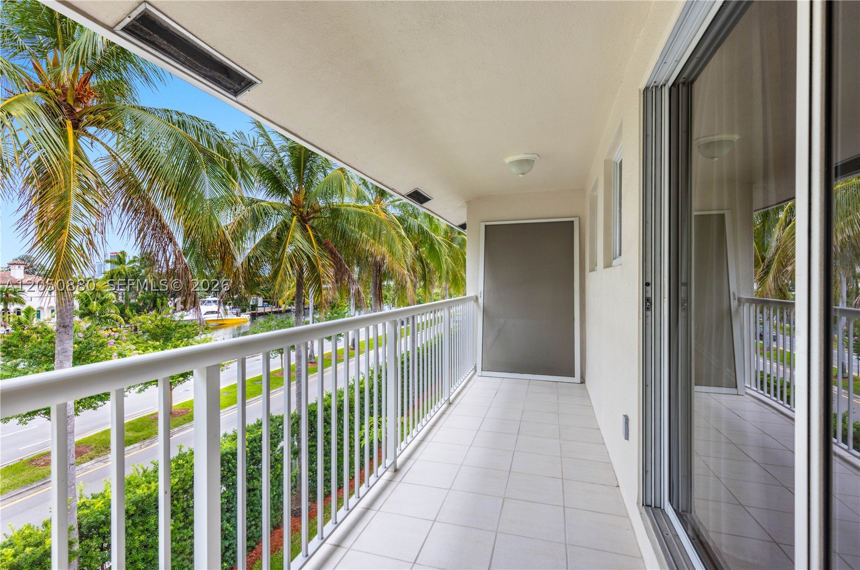 21399 Marina Cove Cir #M-15, Aventura FL 33180