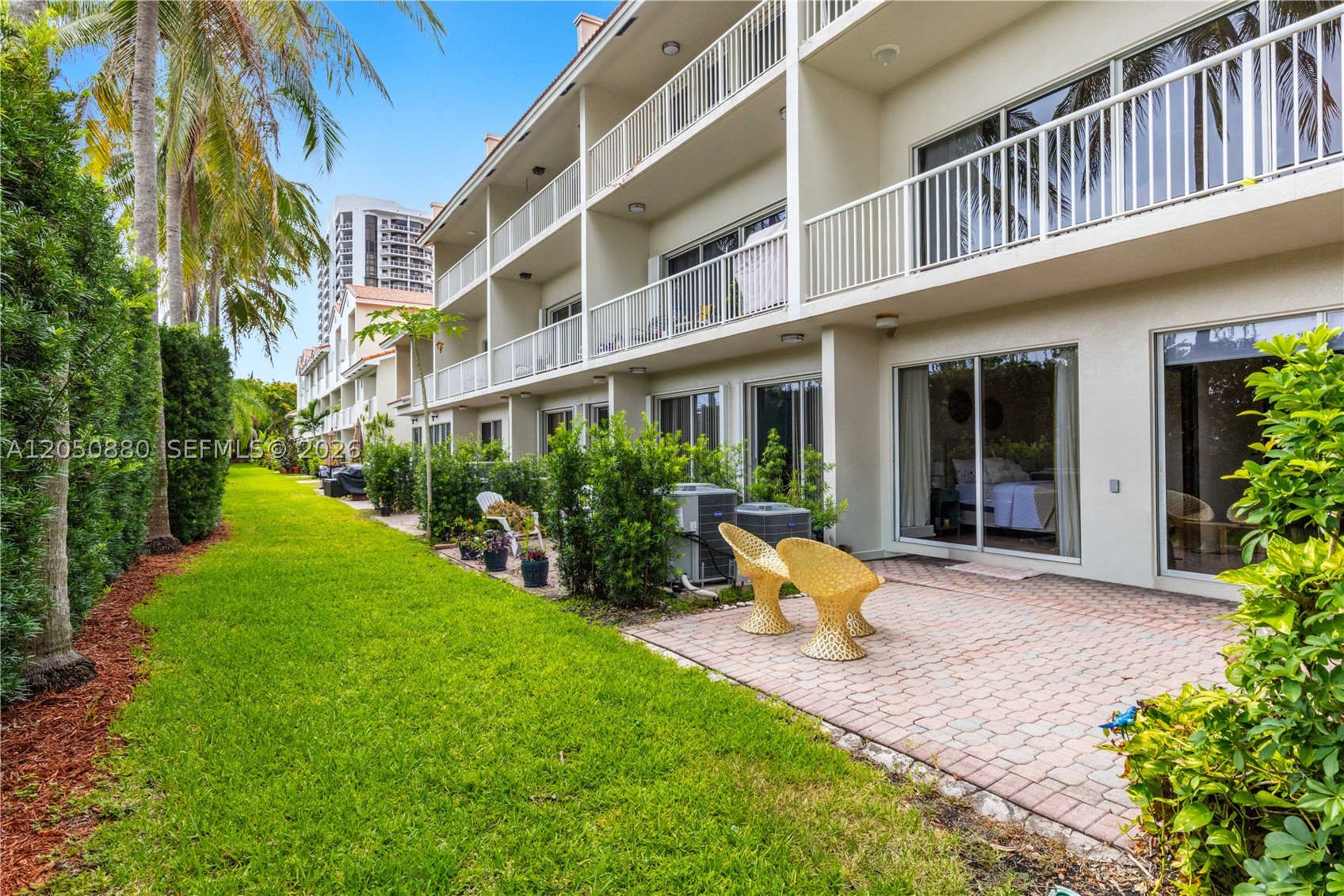 21399 Marina Cove Cir #M-15, Aventura FL 33180