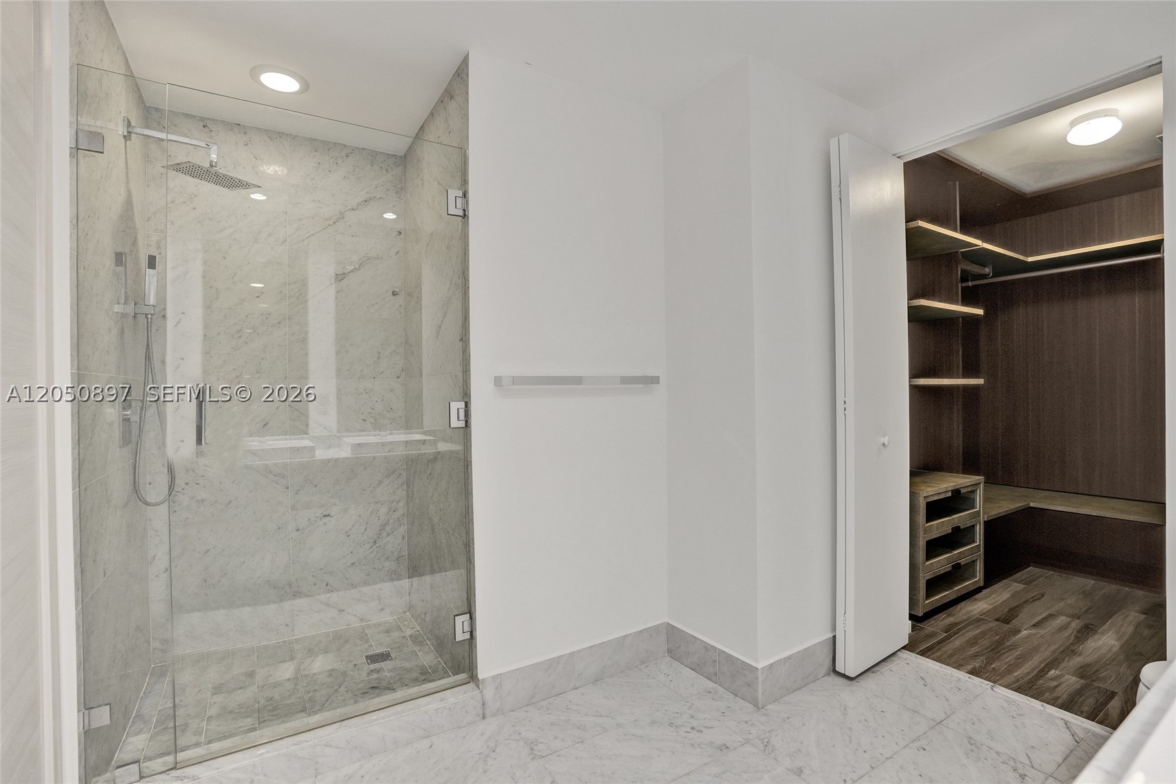 801 S Miami Ave #3903, Miami FL 33130