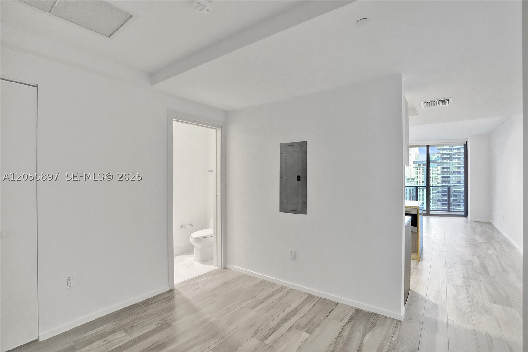 801 S Miami Ave #3903, Miami FL 33130