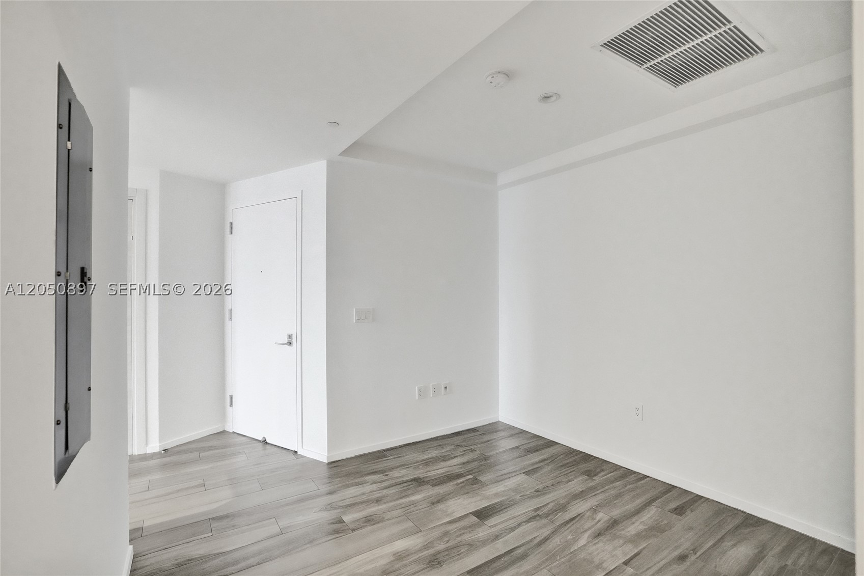801 S Miami Ave #3903, Miami FL 33130