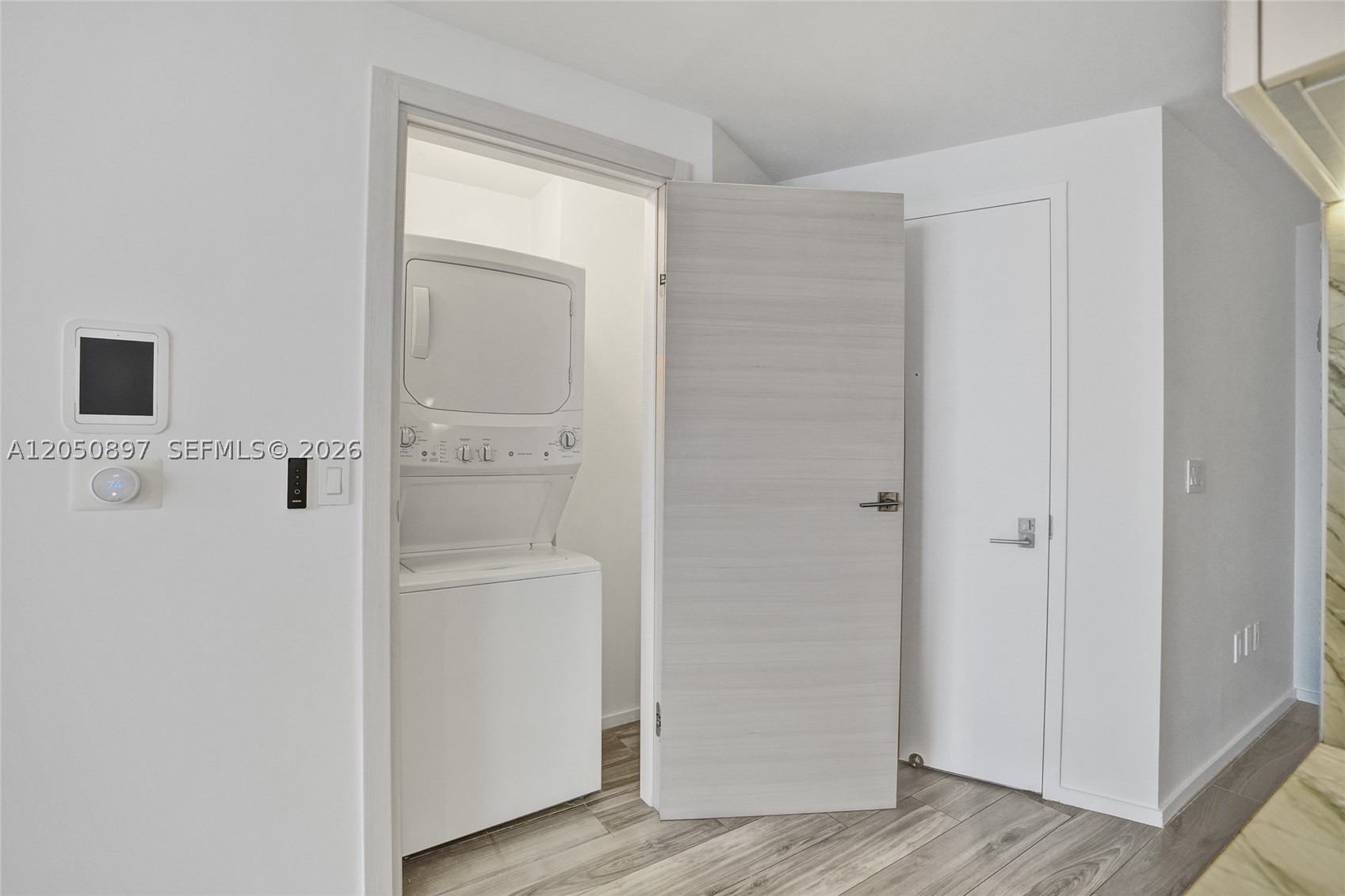 801 S Miami Ave #3903, Miami FL 33130