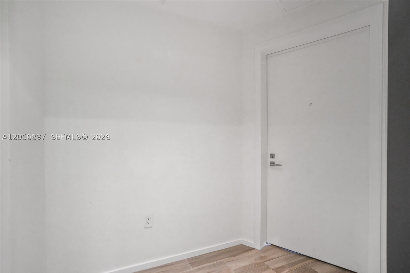 801 S Miami Ave #3903, Miami FL 33130