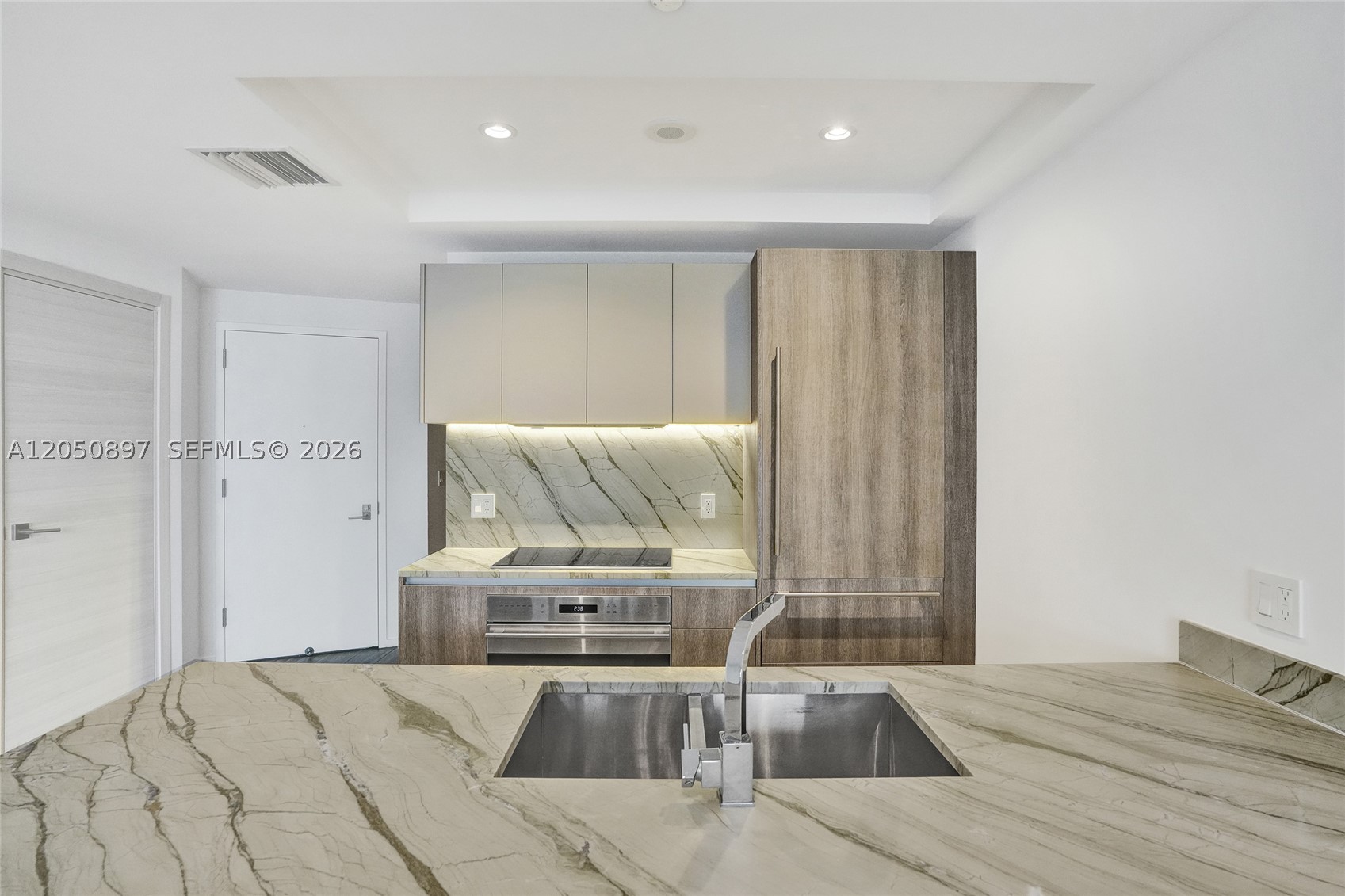 801 S Miami Ave #3903, Miami FL 33130