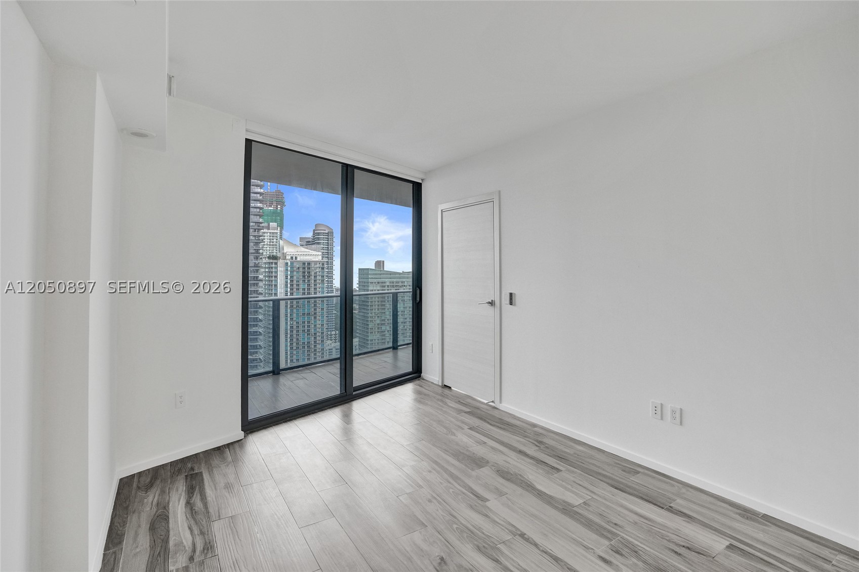 801 S Miami Ave #3903, Miami FL 33130