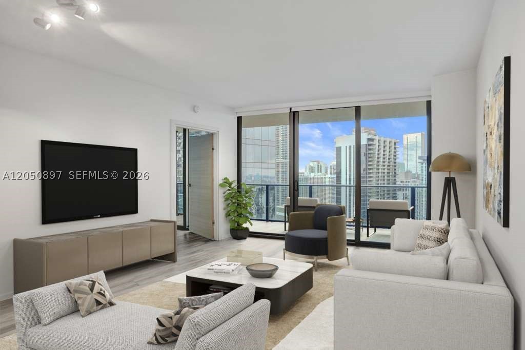 801 S Miami Ave #3903, Miami FL 33130