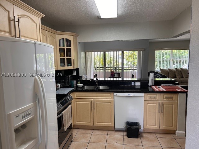 11201 NW 7th St #204, Sweetwater FL 33172