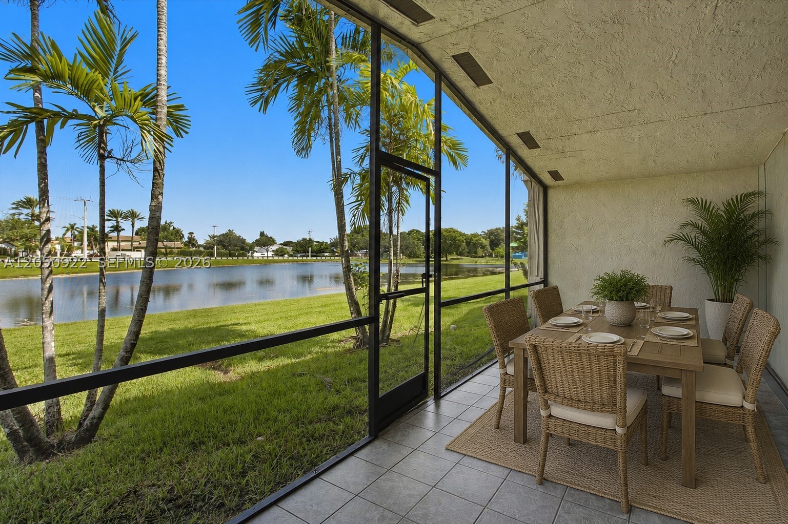 502 Woodgate Cir #B, Sunrise FL 33326