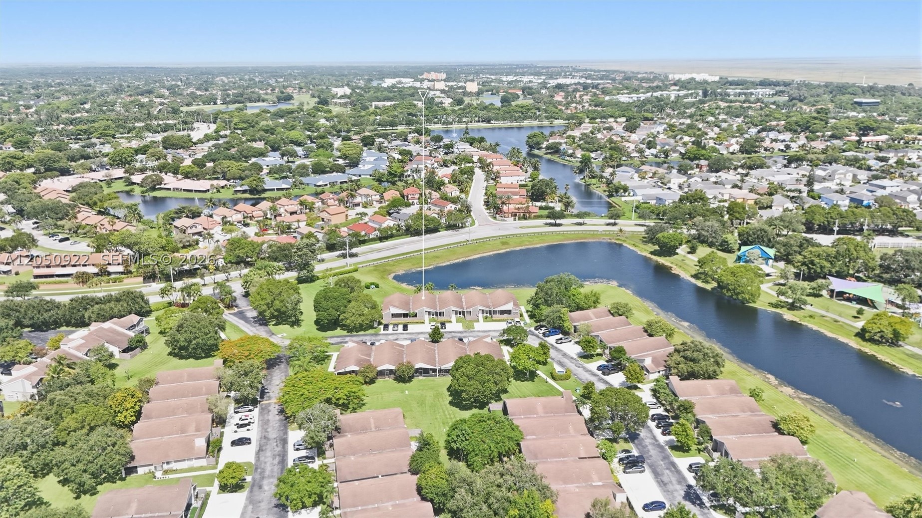 502 Woodgate Cir #B, Sunrise FL 33326
